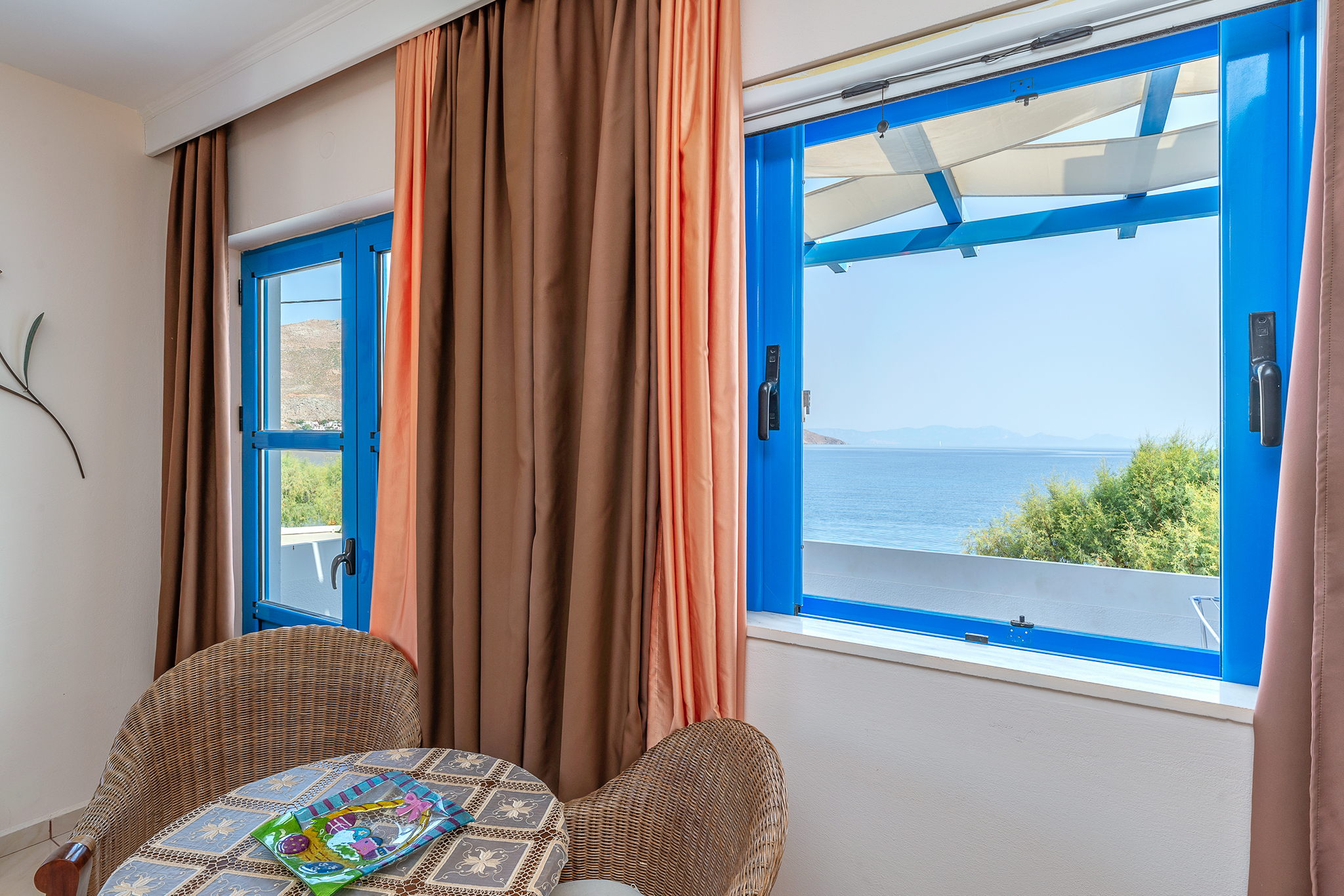 _files/livadia_rooms_gallery/Livadia Beach Apartment (11).jpg